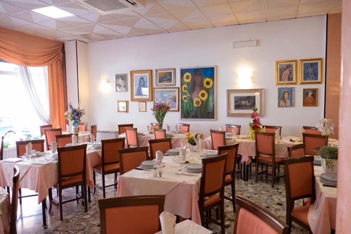 Hotel Fortuna Сан Бартоломео ал Маре Екстериор снимка