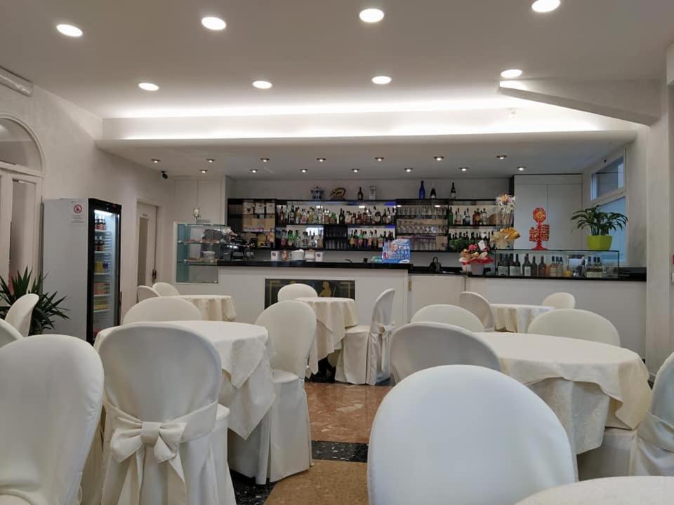 Hotel Fortuna Сан Бартоломео ал Маре Екстериор снимка